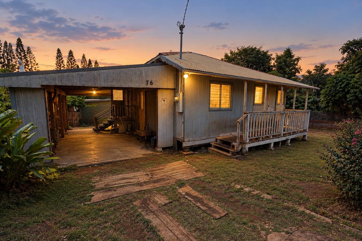 1717 Okana St Property Photo 1