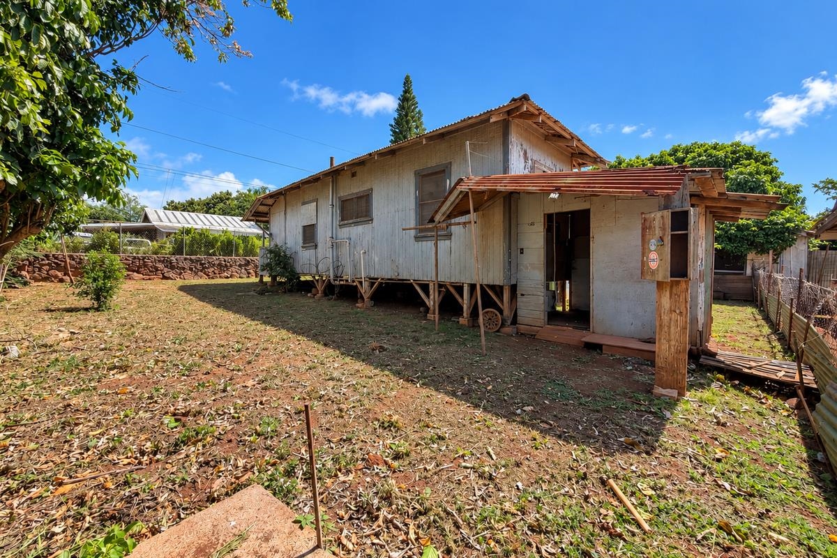 1717 Okana St Property Photo 14