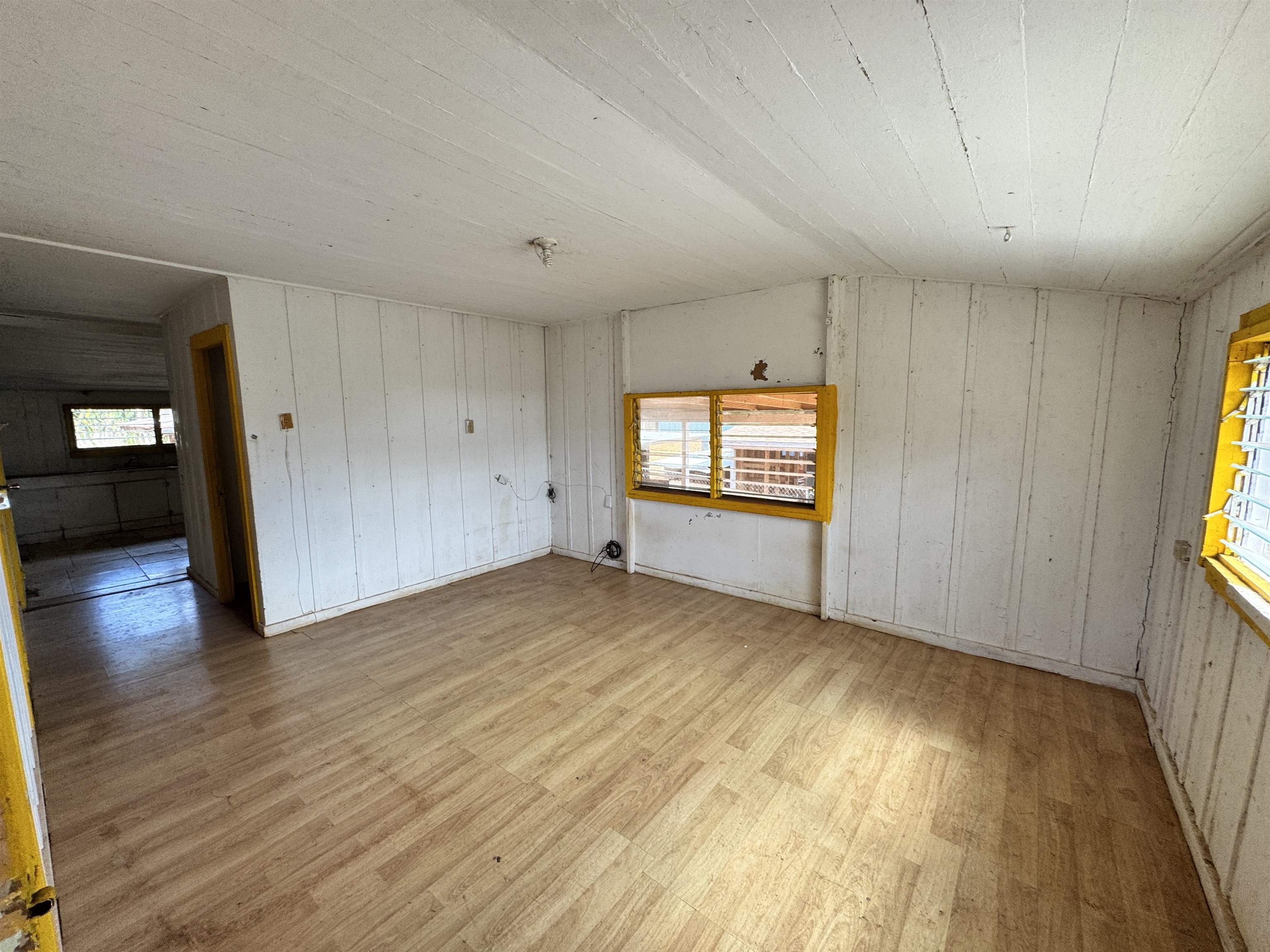 1810 Epane St Property Photo 5