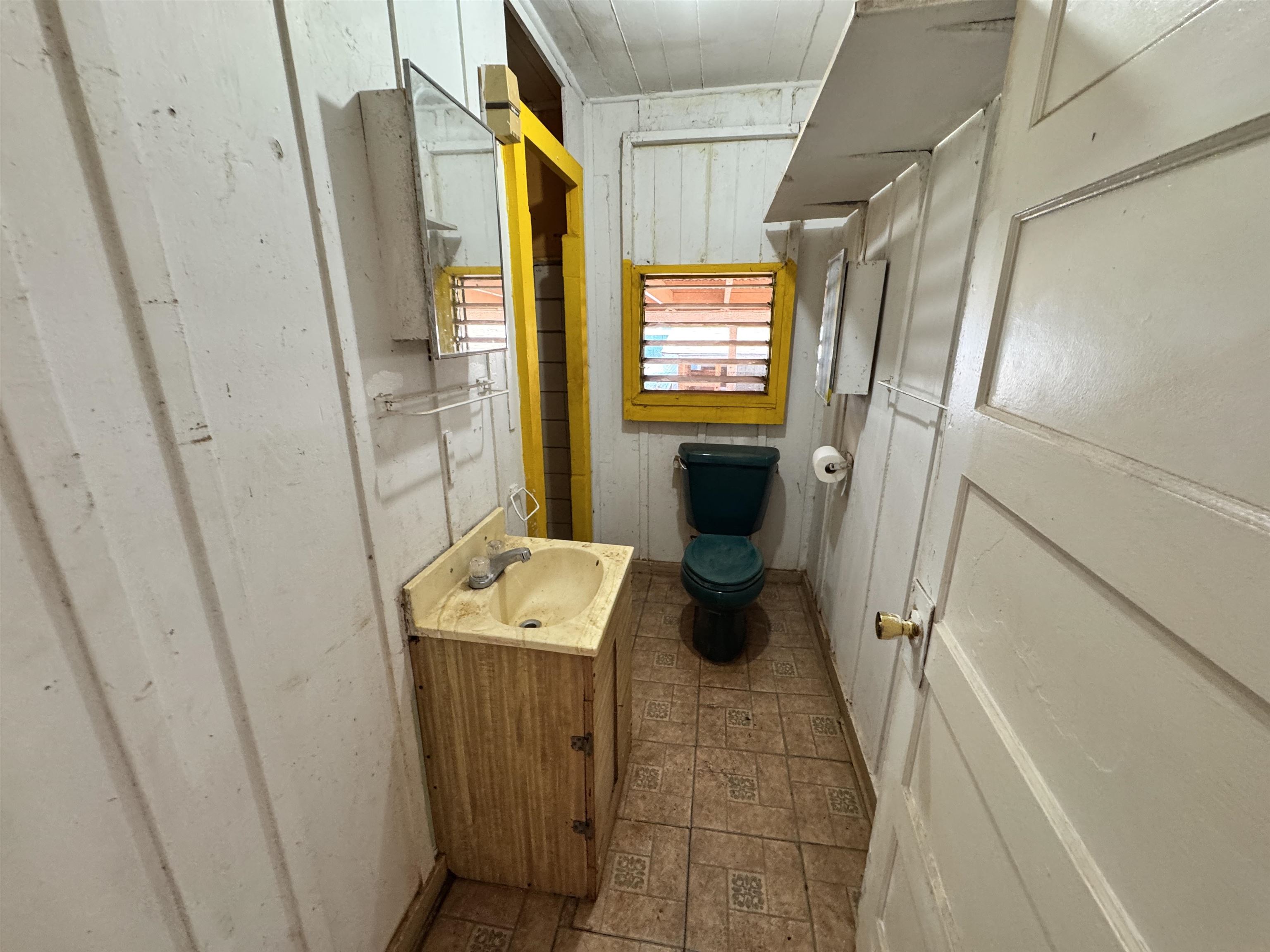 1810 Epane St Property Photo 16