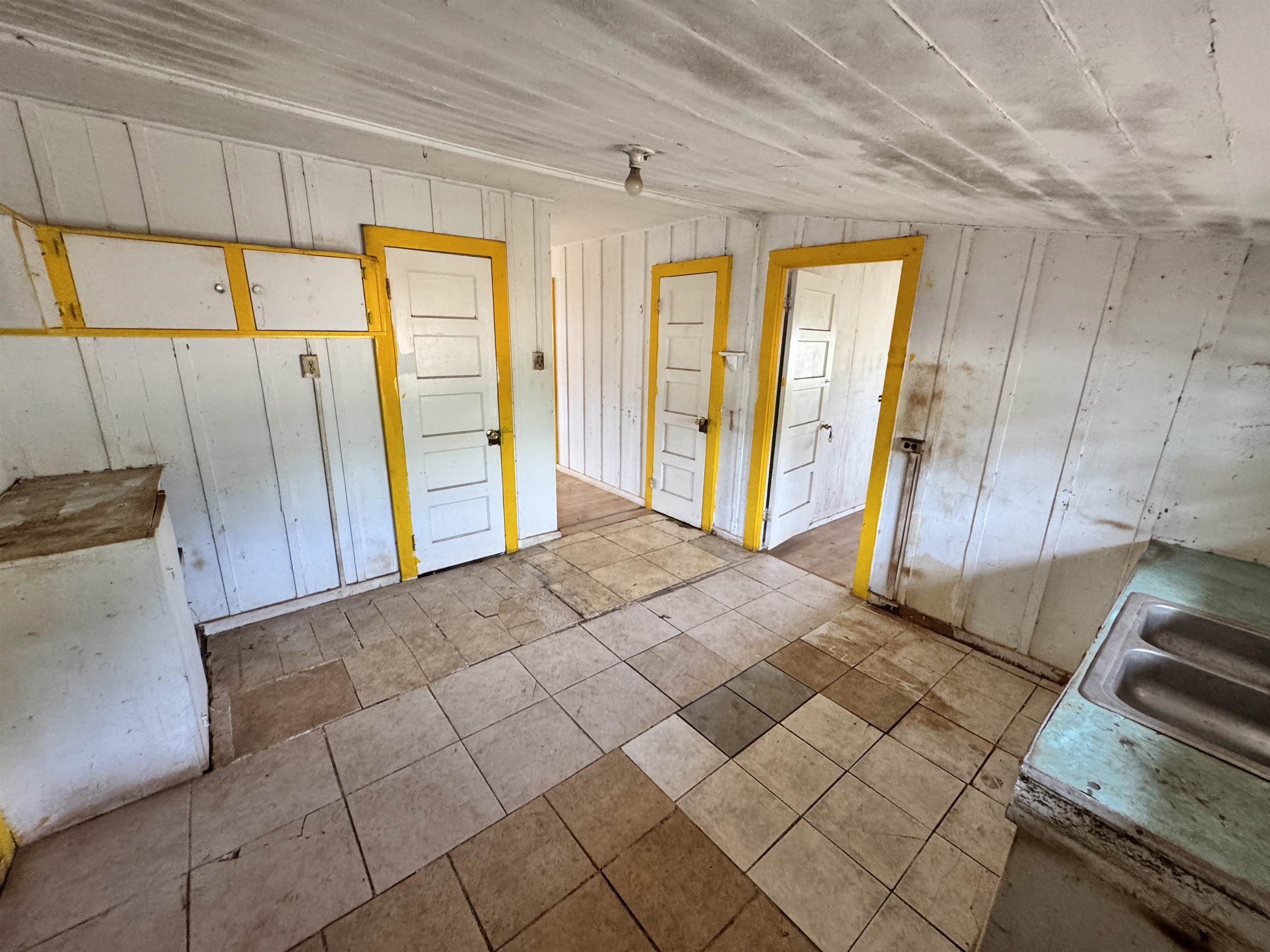 1810 Epane St Property Photo 17