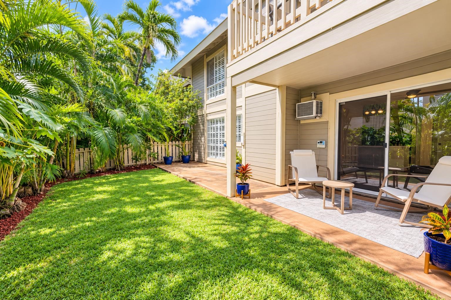 140 Uwapo Rd Property Photo 22