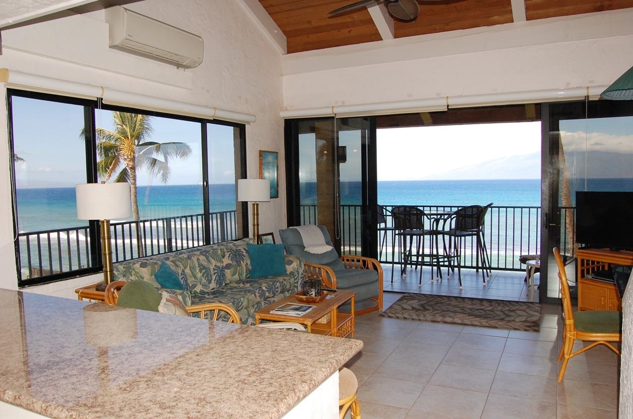 3543 Lower Honoapiilani Rd Property Photo 2