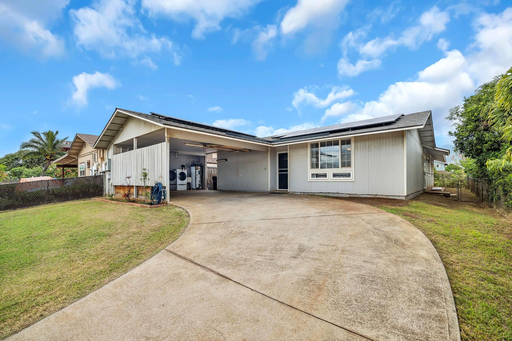 748 Pomaikai St Property Photo 1