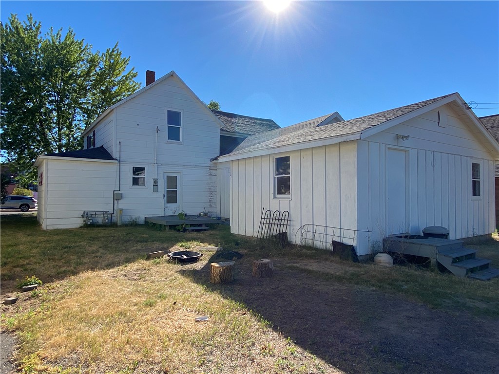 10531 Dakota Avenue Property Photo 3