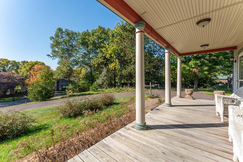 612 Bridgewater Avenue Property Photo 15
