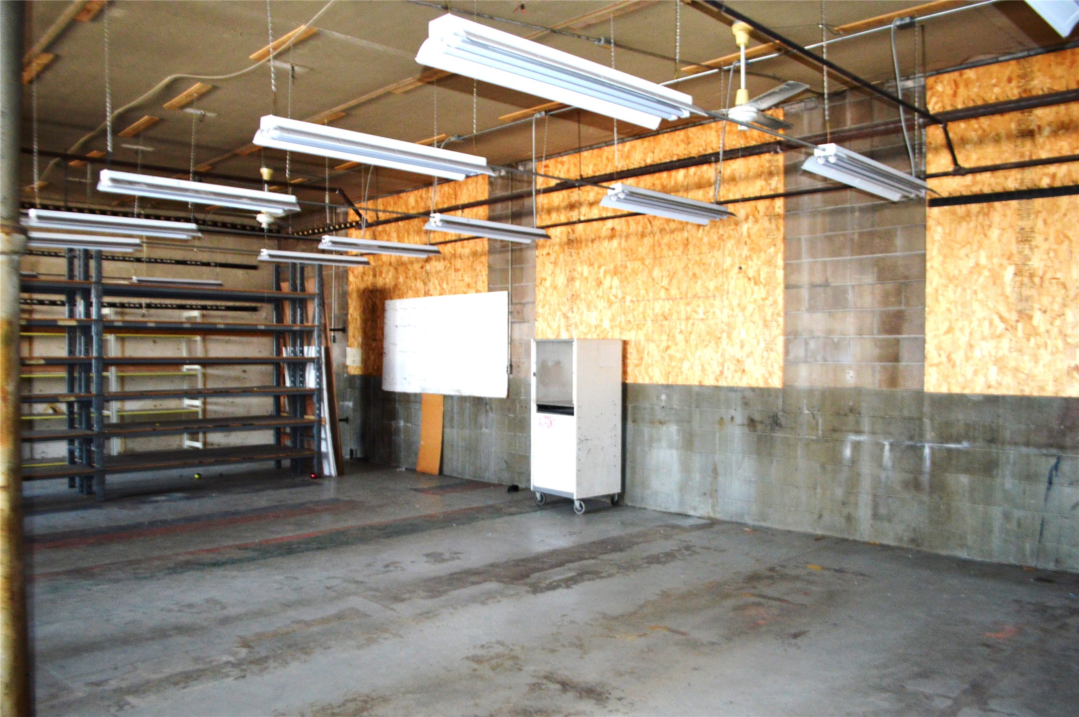 230 S Main Street Property Photo 7