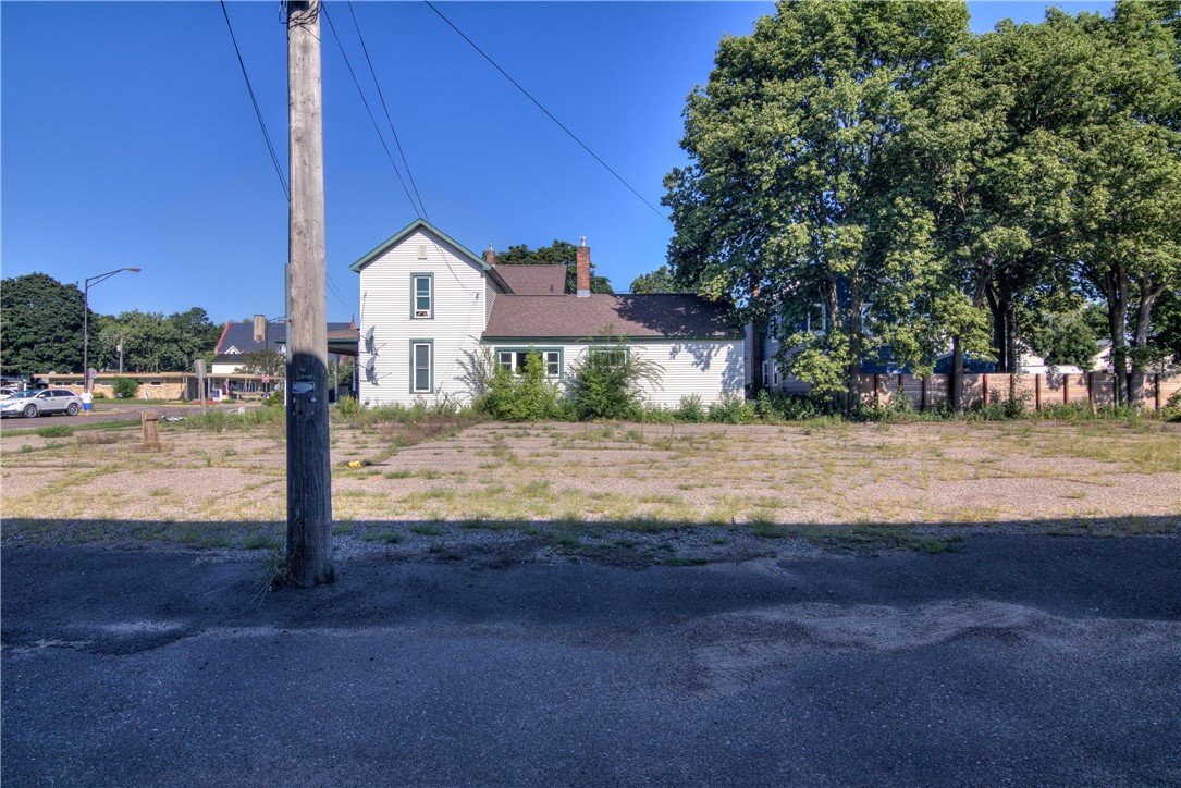 515 Bay Street Property Photo 9