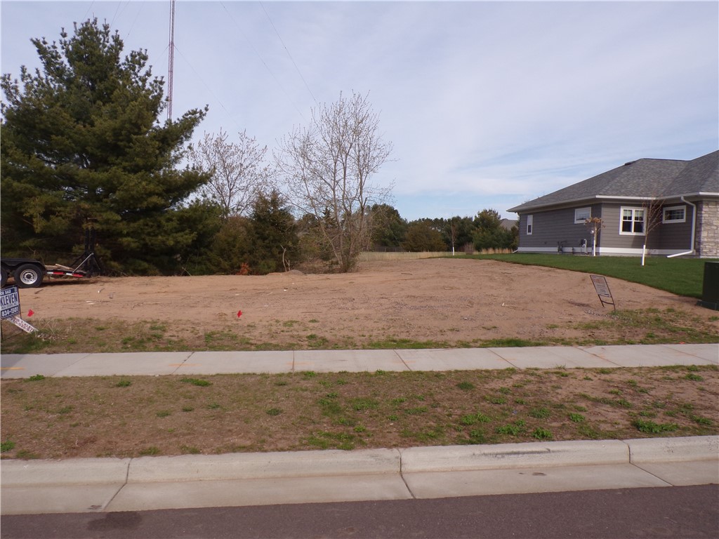 1680 Red Pine Court Property Photo 1