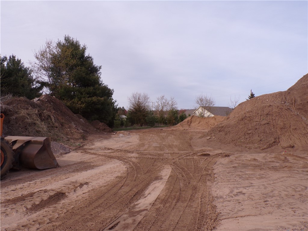 1664 Red Pine Court Property Photo 1