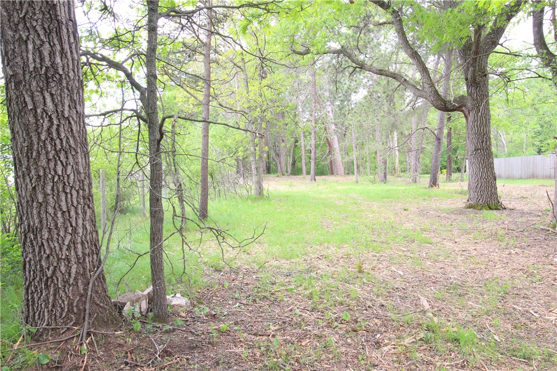 3917 North Shore Drive Property Photo 1