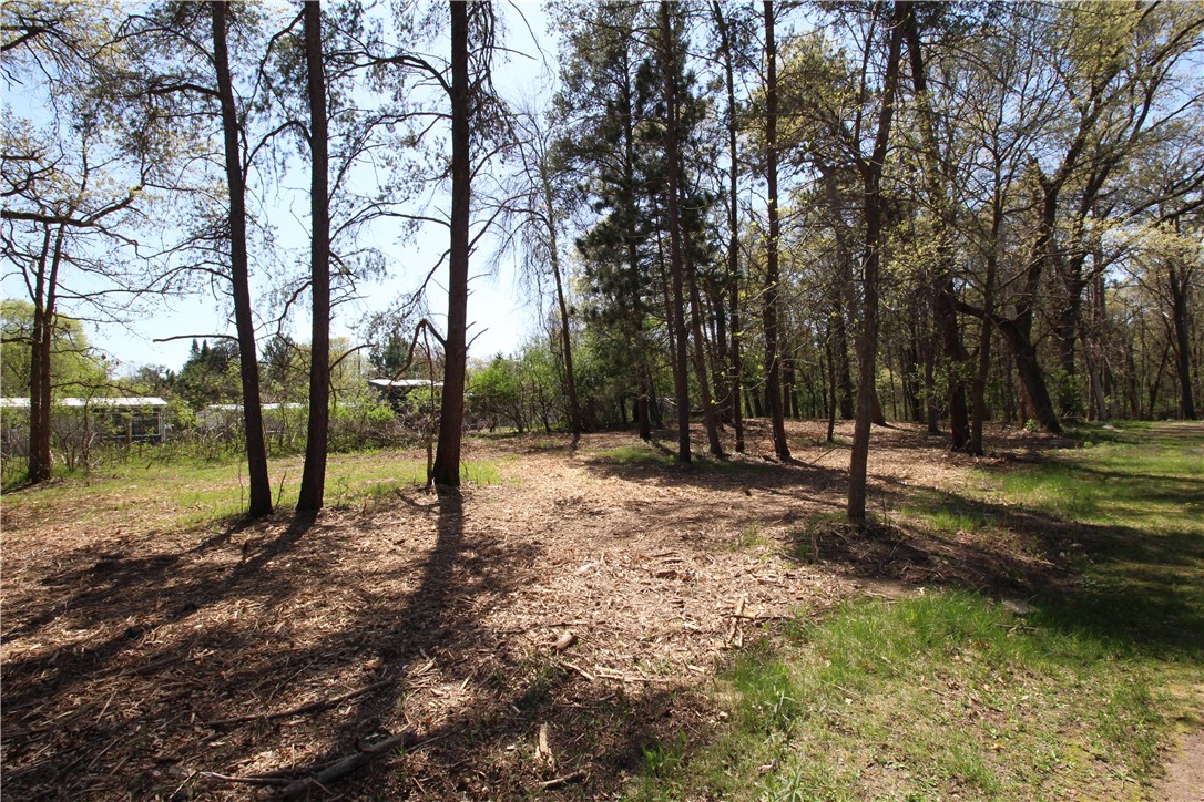3917 North Shore Drive Property Photo 4