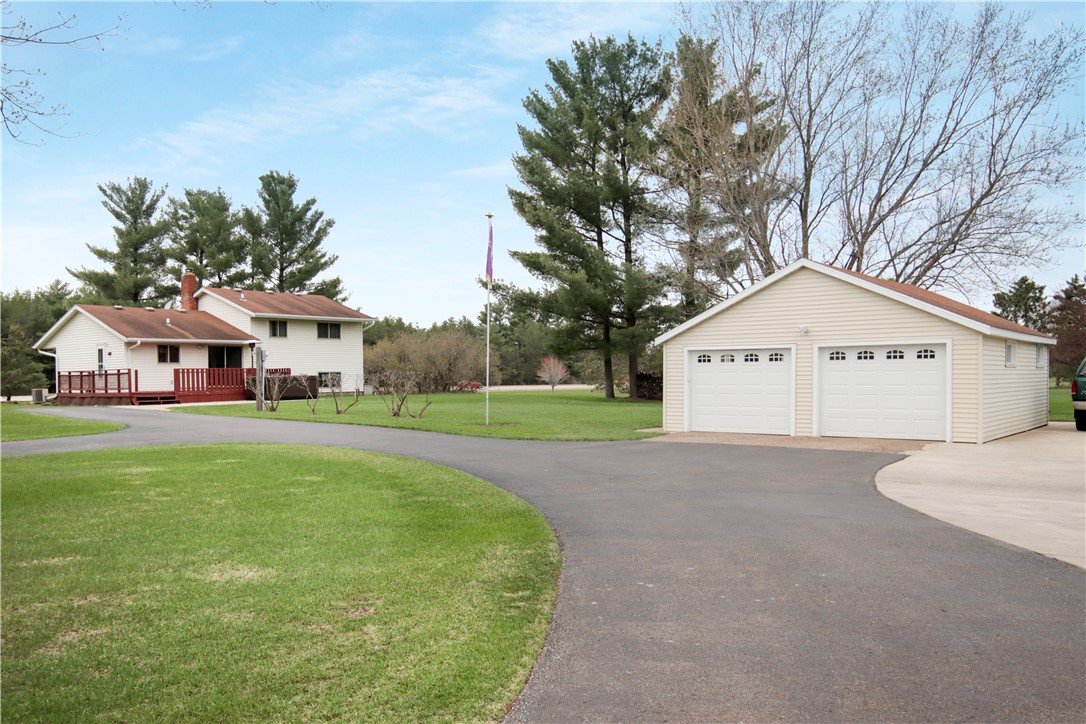 E3900 Hickory Road Property Photo 1