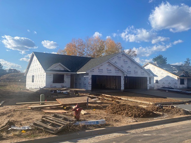 5214 Quiet Hollow Court Property Photo 1