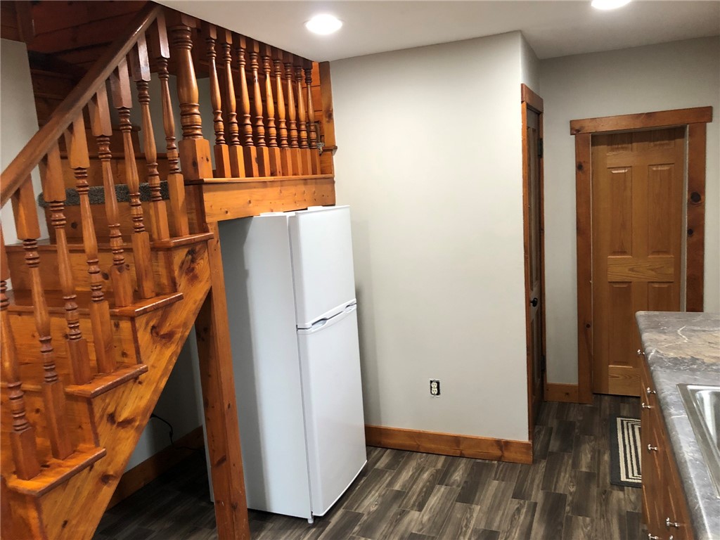 219 E Burnett Avenue Property Photo 28