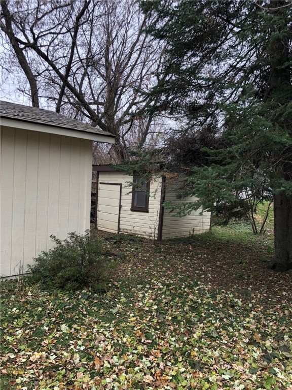 219 E Burnett Avenue Property Photo 33