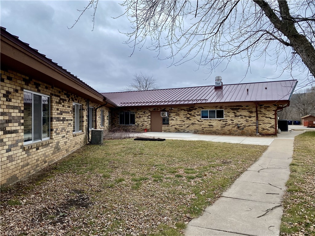 232 E Springer Avenue Property Photo 6