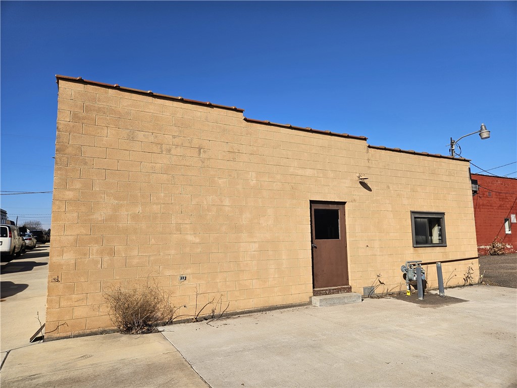 15 E Eau Claire Street Property Photo 2