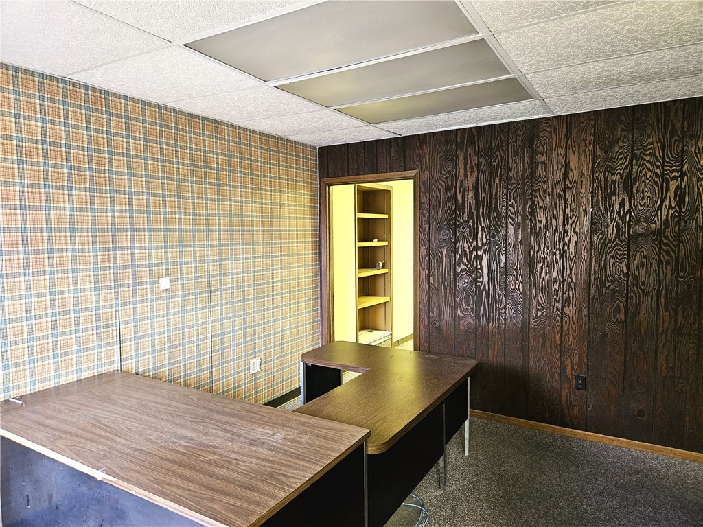 15 E Eau Claire Street Property Photo 7
