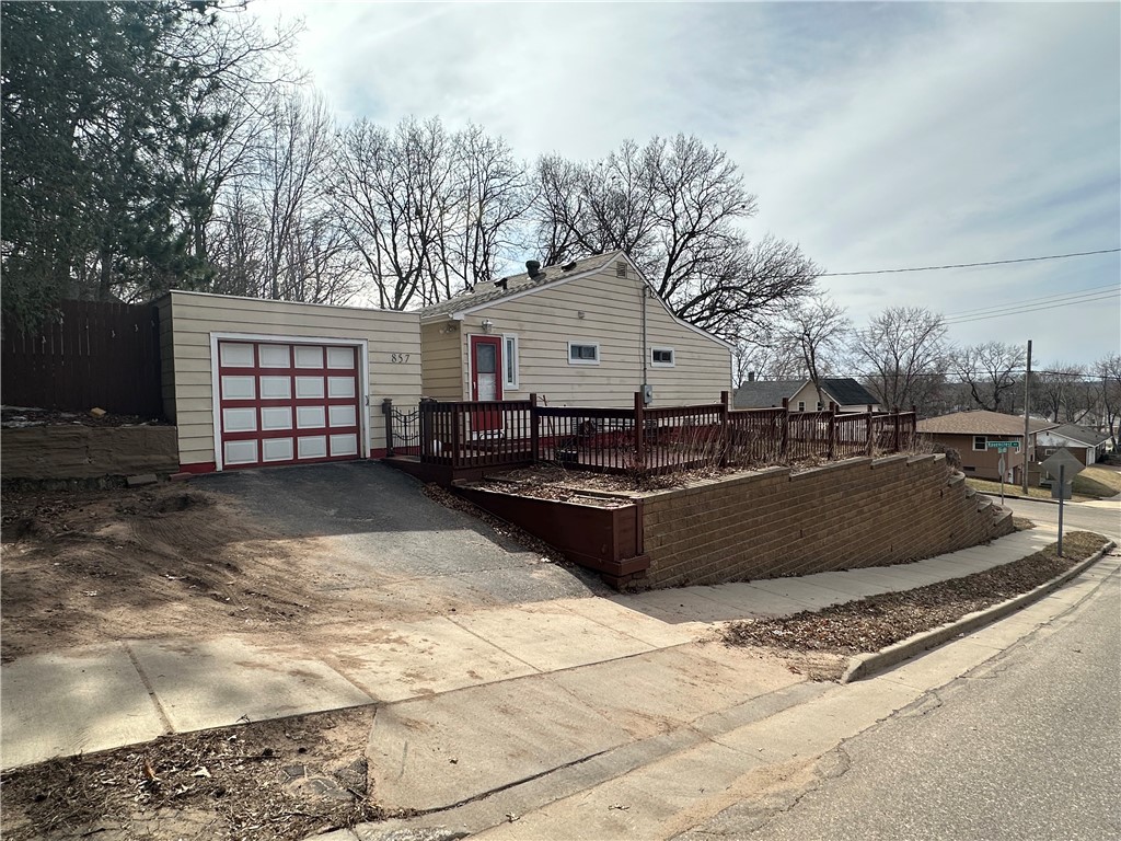 857 Ravencrest Avenue Property Photo 1