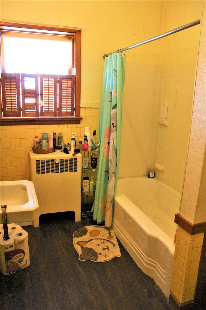 314 N Broadway Street Property Photo 17