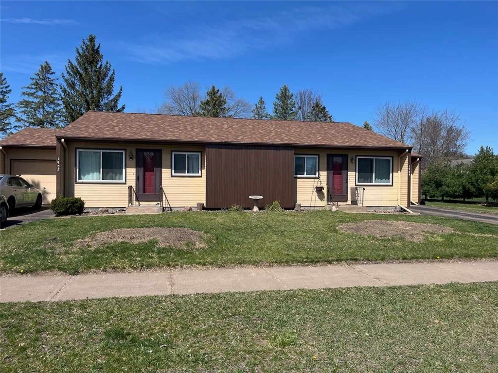 1902 Chumas Drive 2 Property Photo 1