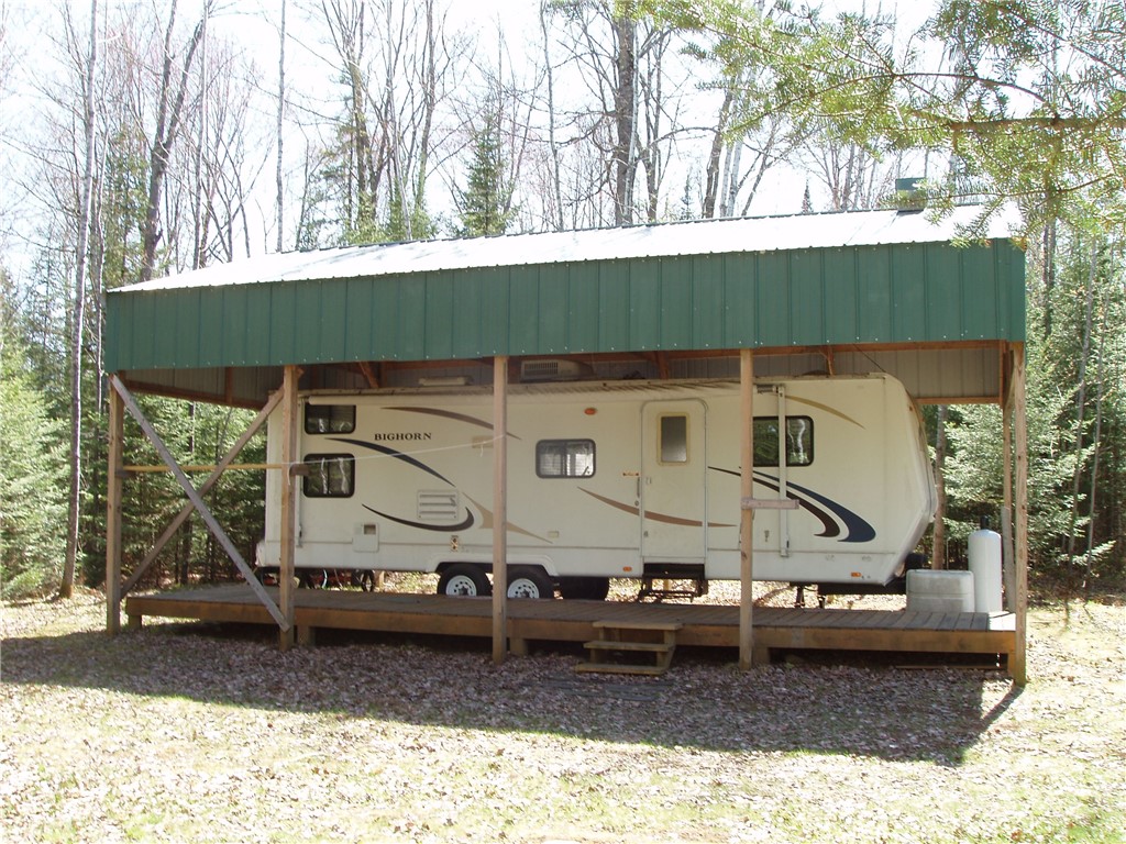 W7773 Cross Road Property Photo