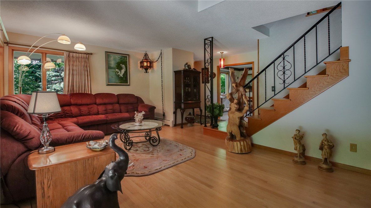 8821 W Bell Road Property Photo 6