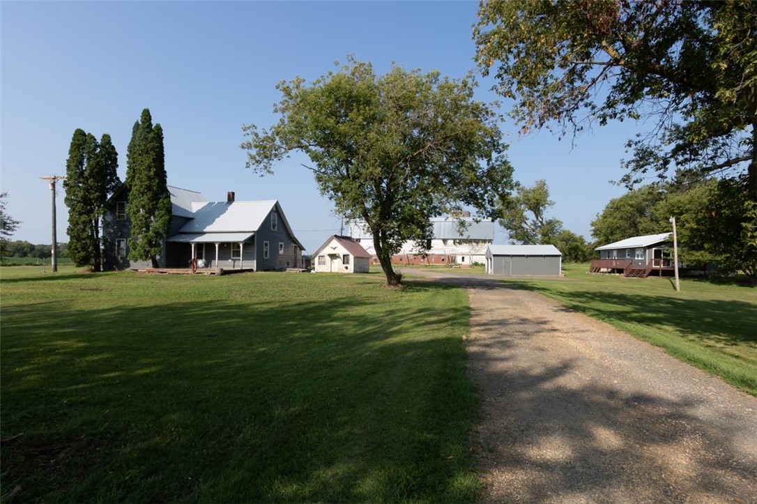 2121 Wi-35 Property Photo