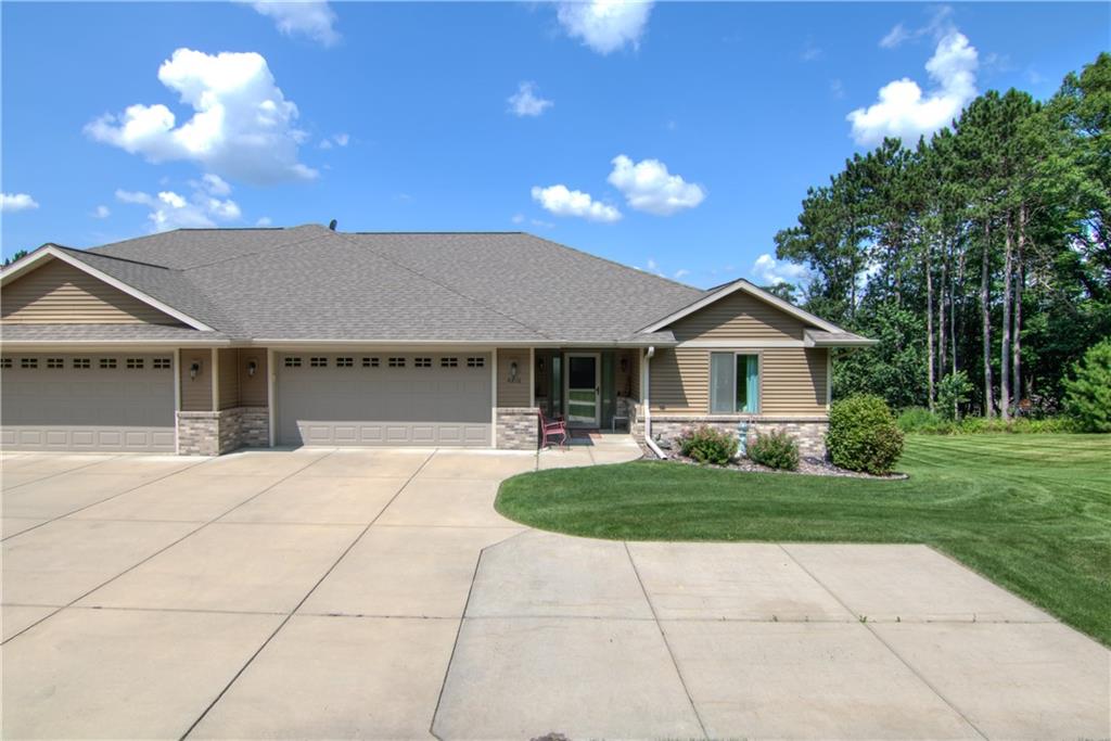 4216 Williamsburg Drive Property Photo 1