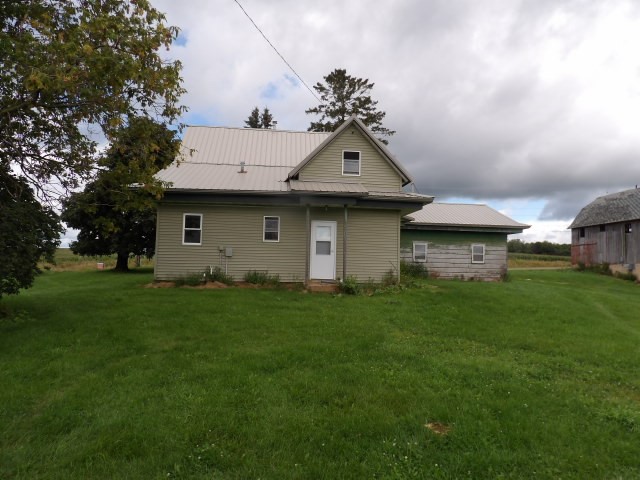 W9393 Us Highway 10 Property Photo 1