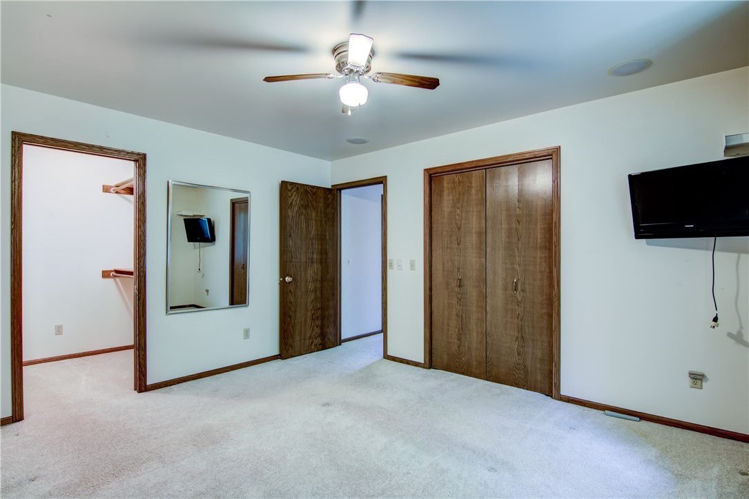 1108 Glades Drive Property Photo 19