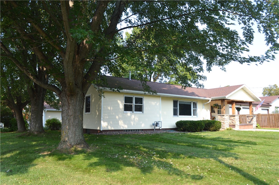 318 S 2nd Street Property Photo 4