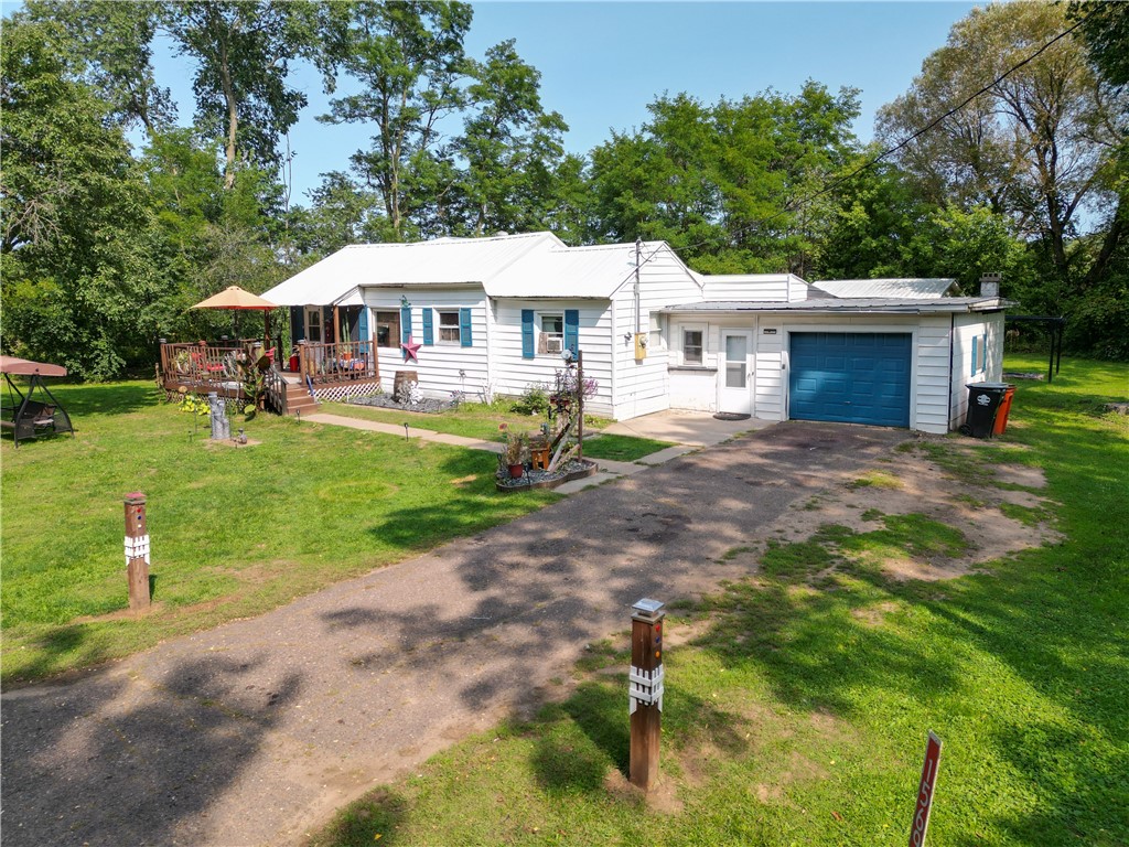 1569 125th Street Property Photo 3