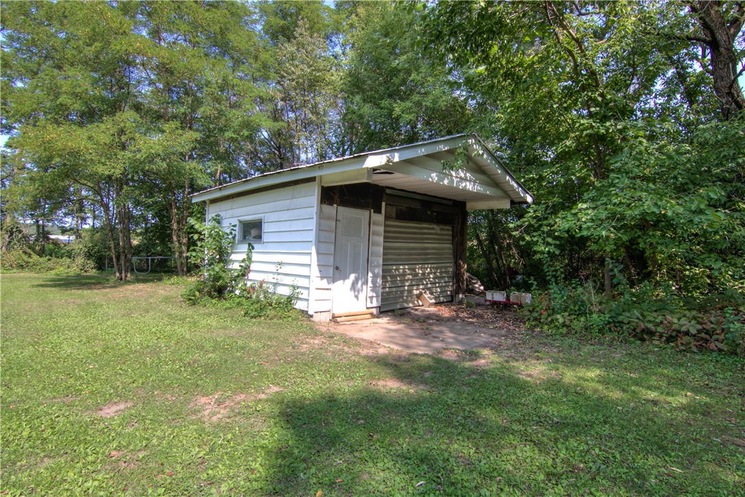 1569 125th Street Property Photo 9