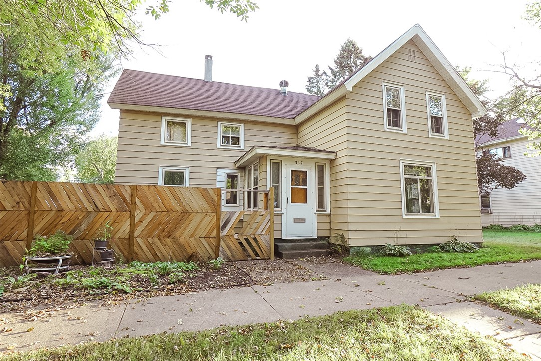 317 Stanley Street Property Photo 1