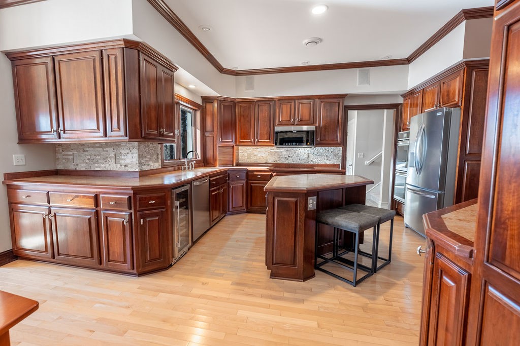 1516 E Orchard Beach Lane Property Photo 8