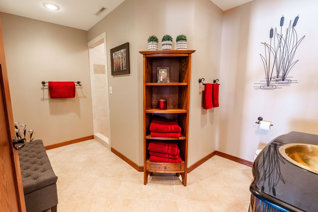 1516 E Orchard Beach Lane Property Photo 29