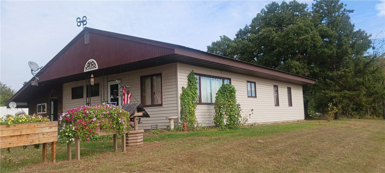 S1131 Knabe Road Property Photo