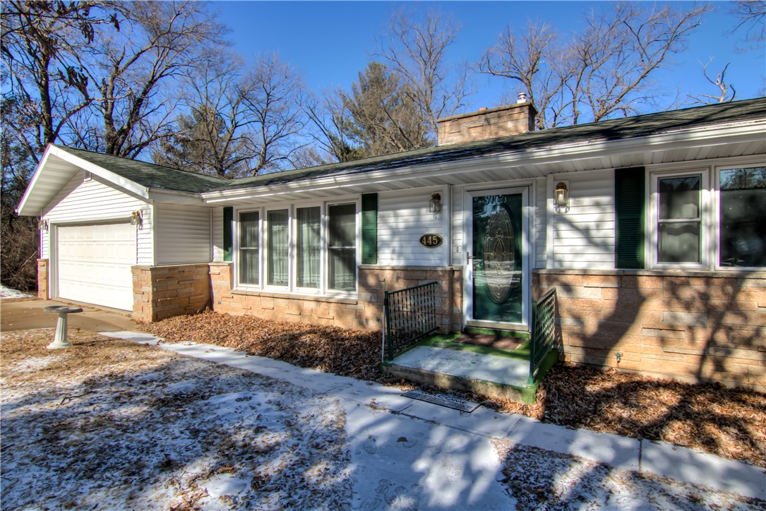 445 River Drive Property Photo 1
