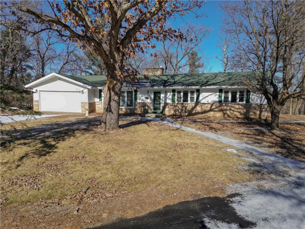 445 River Drive Property Photo 4
