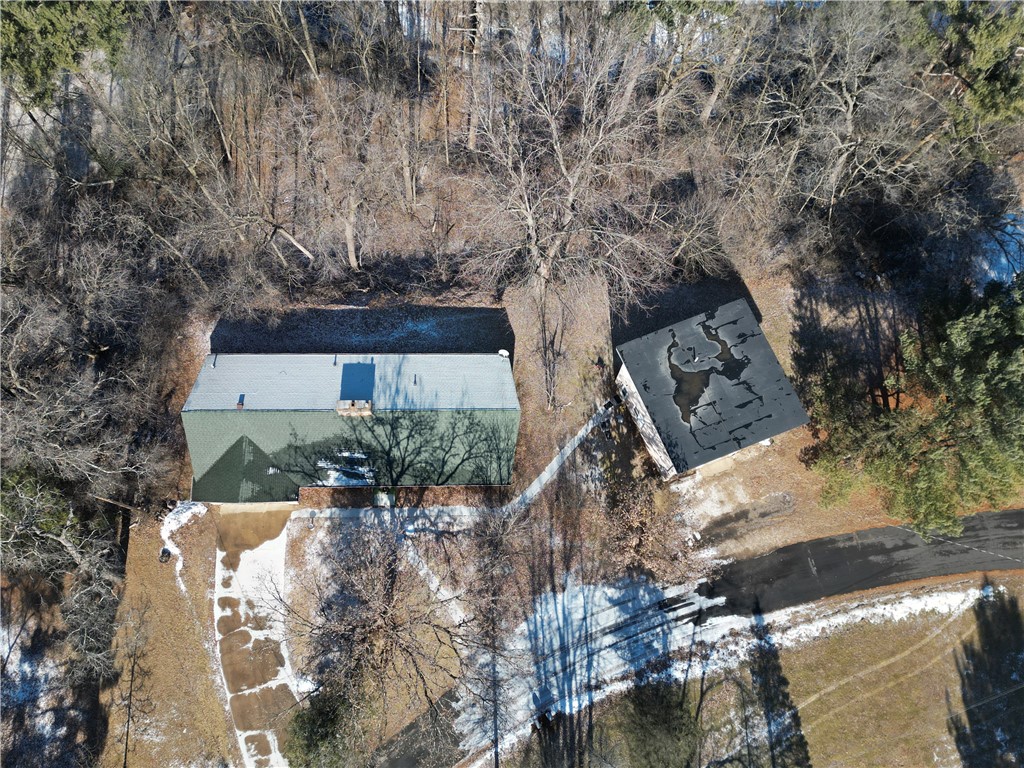 445 River Drive Property Photo 6