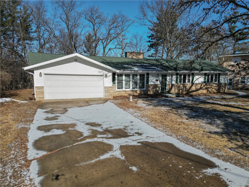 445 River Drive Property Photo 7