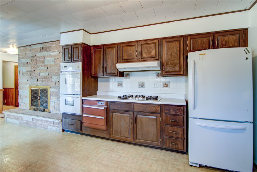 445 River Drive Property Photo 16