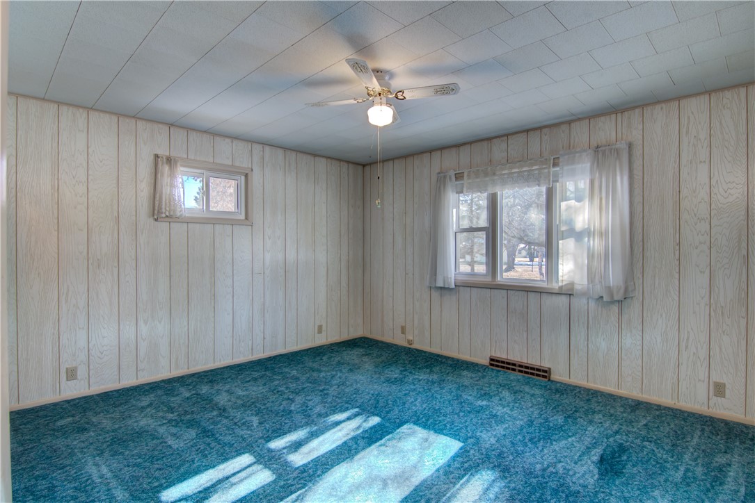 445 River Drive Property Photo 23