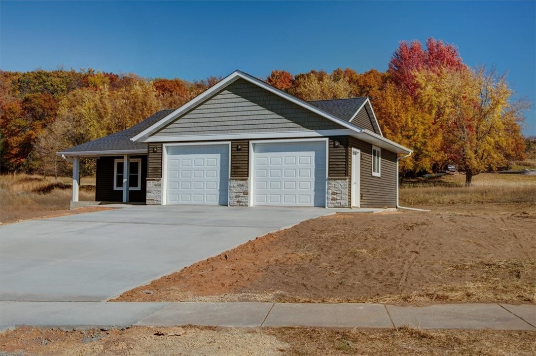 3754 Nicholas Drive Property Photo 2