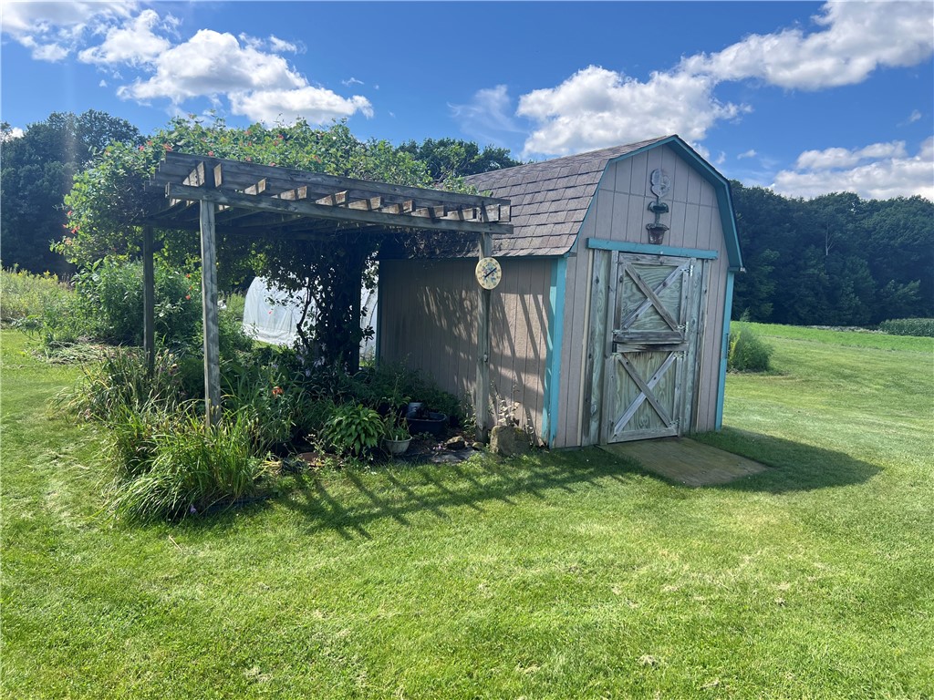 23685 County Rd H Property Photo 13