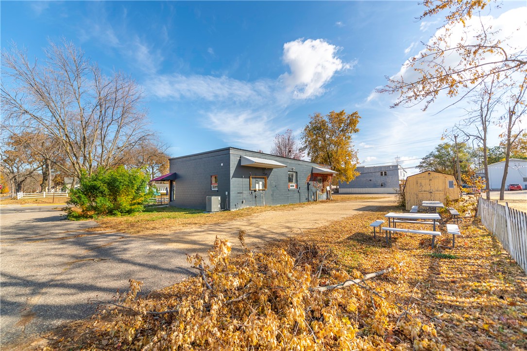 415 Third Street Property Photo 6
