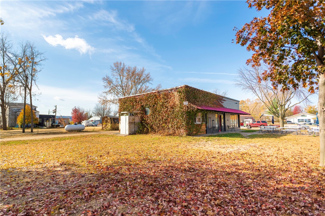 415 Third Street Property Photo 7