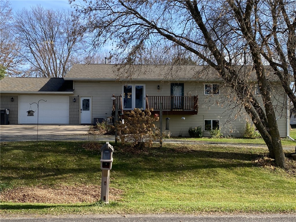7100 Front Street Property Photo 1